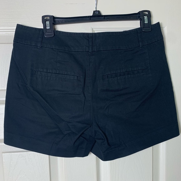 Ann Taylor | Signature Black Cotton Spandex Blend Shorts - 4 - Picture 2 of 4